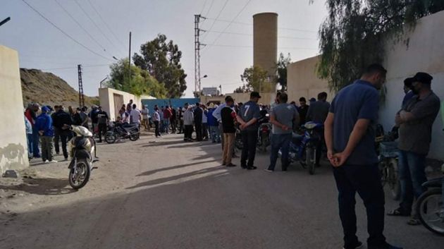 بوعرقوب : مصنع يغلق أبوابه بصفة فجئية ويحيل أكثر من 500 عامل على البطالة