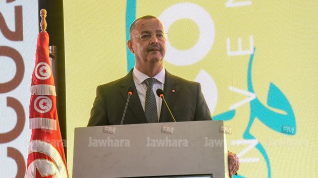 وزير الصحة: وحدة متنقلة للكشف المجاني عن سرطان الثدي ستجوب مختلف مناطق البلاد