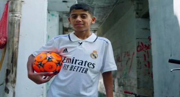 هكذا أبّن الفنان الفلسطيني منذر الراعي طفله الذي قتله الاحتلال بالرصاص