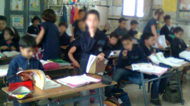 وفاء دلنسي: سيتم اللجوء الى سياسة ضمّ الاقسام ويصبح القسم الواحد بـ 45 تلميذا 