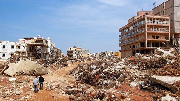 وزير الدفاع الليبي: 'نخشى من كارثة بيئيّة بسبب الفيضانات'