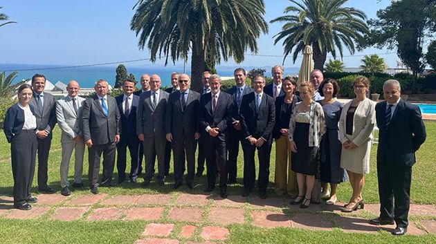 وزير الخارجية يلتقي سفراء الاتحاد الأوروبي بتونس