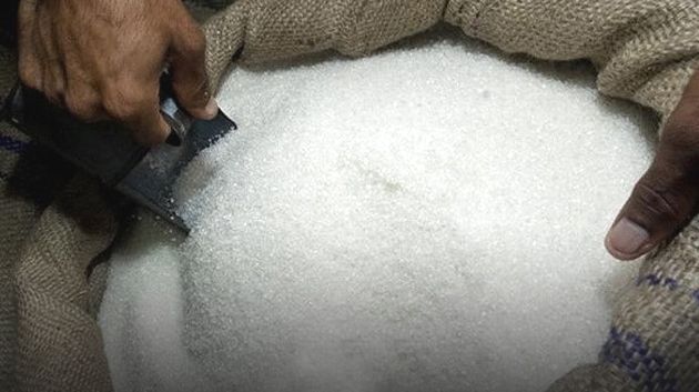 انطلاق عمليات توريد 18 ألف طن من السكر من الجزائر  