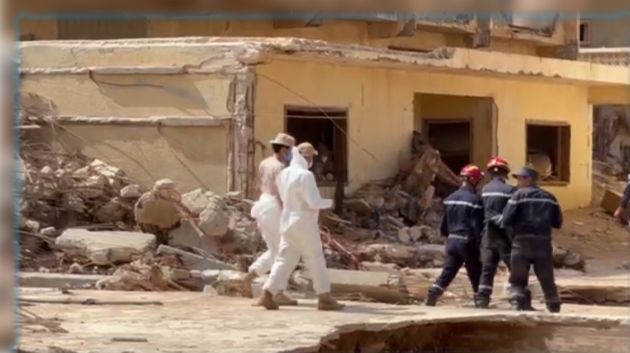 إنتشال مئات الجثث في مناطق بعيدة عن درنة الليبية 