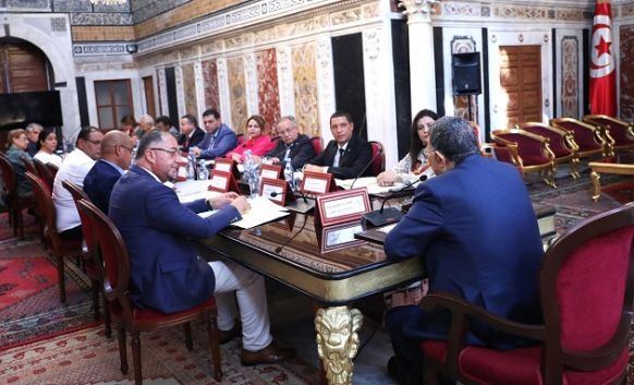 مكتب المجلس يصادق على ملخّص محضر جلسة ندوة الرؤساء