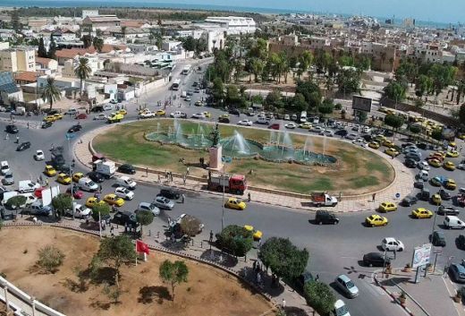 صفاقس: تنظيف الساحات العمومية وإعادة تشغيل النافورات (صور)