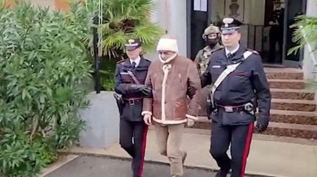 ظلّ هاربًا لـ30 عامًا.. وفاة زعيم المافيا الإيطالية ميسينا دينارو