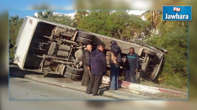 نابل : مادة غريبة على الطرقات تتسبب في انزلاق شاحنتين ثقيلتين