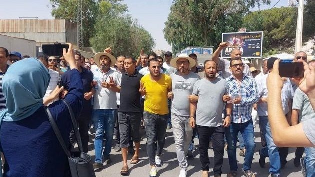 القصرين: نقابة التعليم الأساسي تقرر تنفيذ وقفات إحتجاجية