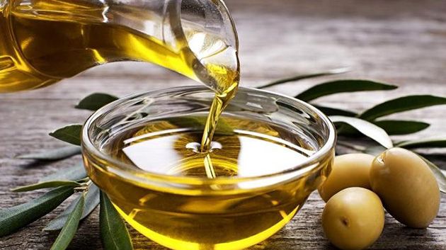 نقابة الزياتين: 'سعر اللتر الواحد من زيت الزيتون لن يتجاوز الـ 20 دينارًا'