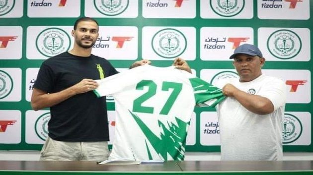 الاتحاد المصراتي الليبي يجدد عقد مدافعه التونسي شهاب بن فرج