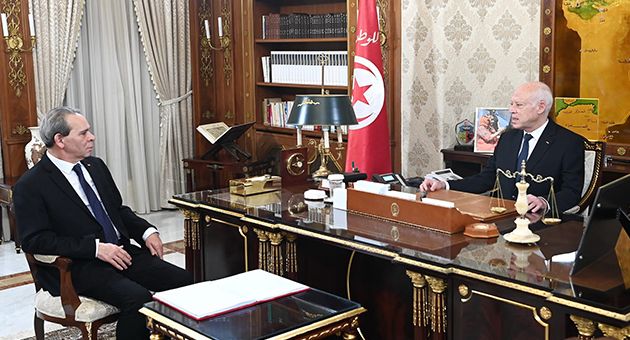 سعيّد يشدّد  على ضرورة أن يلتزم كل من يتولى المسؤولية بالسياسة التي يضبطها رئيس الدولة