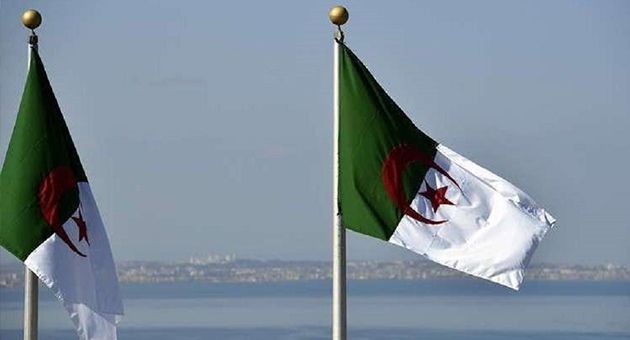 الجزائر تتجه نحو إنتاج الهيدروجين الأخضر في محطات تحلية مياه البحر