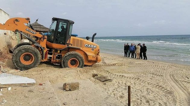 الاعتداء على الملك العمومي البحري: حجز كميات من الأسمنت ومواد البناء في بنزرت