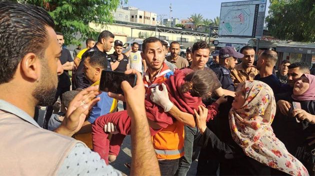 غزّة.. اسرائيل تقتل 413 فلسطينيا بينهم أطفال ورضع ونساء