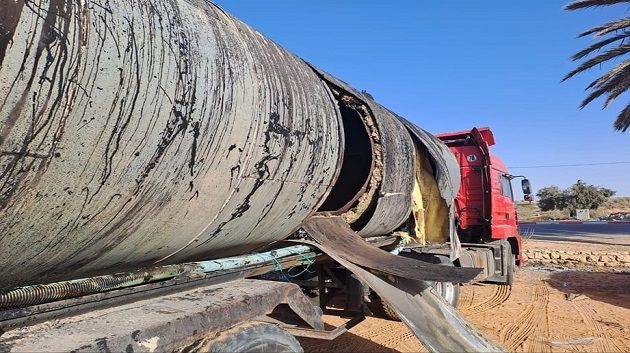 صفاقس: حجز مواد مهربة قيمتها أكثر من مليار في صهريج (صور)