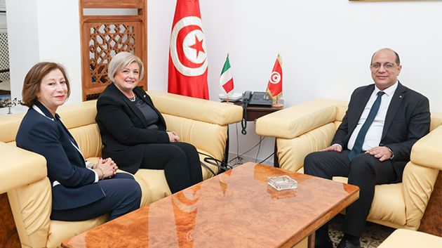 وزير الشؤون الاجتماعية يلتقي وزيرة العمل الإيطالية 