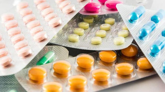 جلسة عمل وزارية لضمان توفّر الأدوية والمستلزمات الطبية