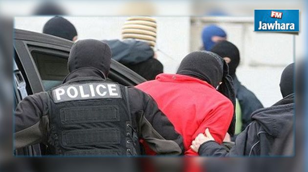 القصرين : القاء القبض على 4 ارهابيين كانوا يترصدون تحركات الأمنيين
