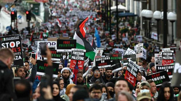 الآلاف يتظاهرون في لندن دعما للشعب الفلـ.ـسطيني