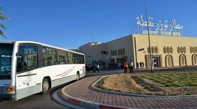 عودة رحلات الخطّ الجوي توزر باريس