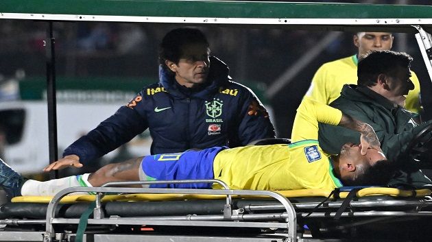 نيمار يخضع لتدخل جراحي ويغيب عن الملاعب
