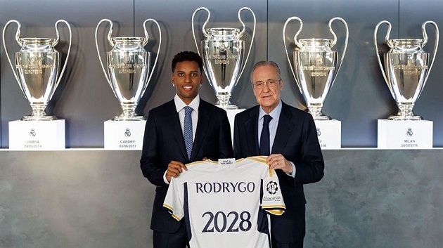 رسمياً : ريال مدريد يمدد عقد نجمه رودريغو