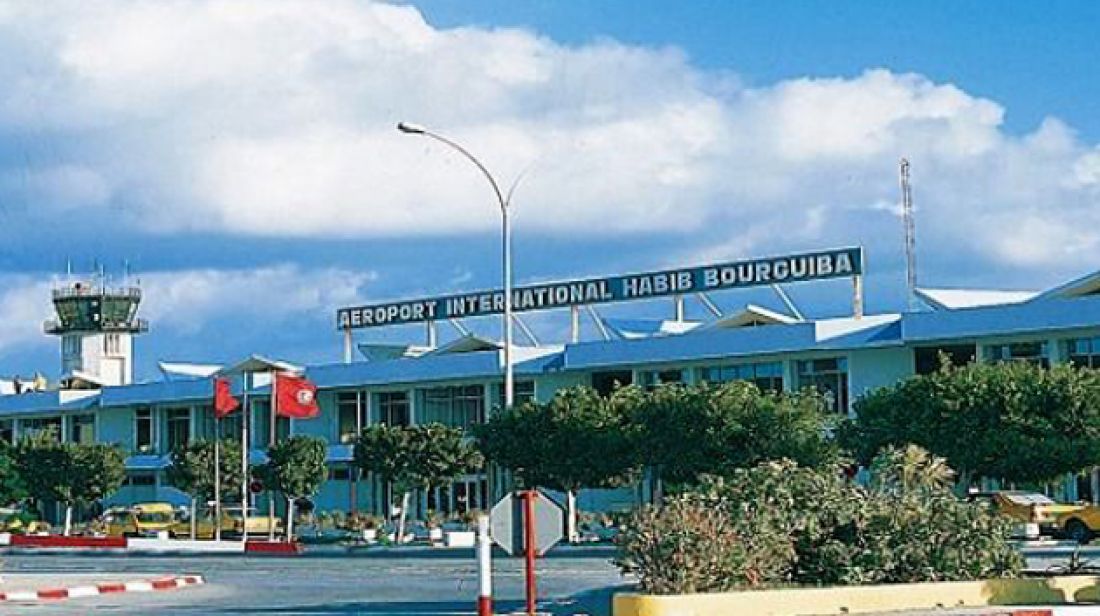 سقوط جزء من سقف مطار المنستير الدولي سقوط جزء من سقف مطار المنستير الدولي