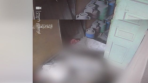 القسـ.ام تنشر فيديو لتفخيخ فتحة أحد الأنفاق واستدراج جنود للاحتلال