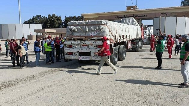 معبر رفح: بدء دخول 40 شاحنة محملة بمعدّات طبية نحو غـ.زة