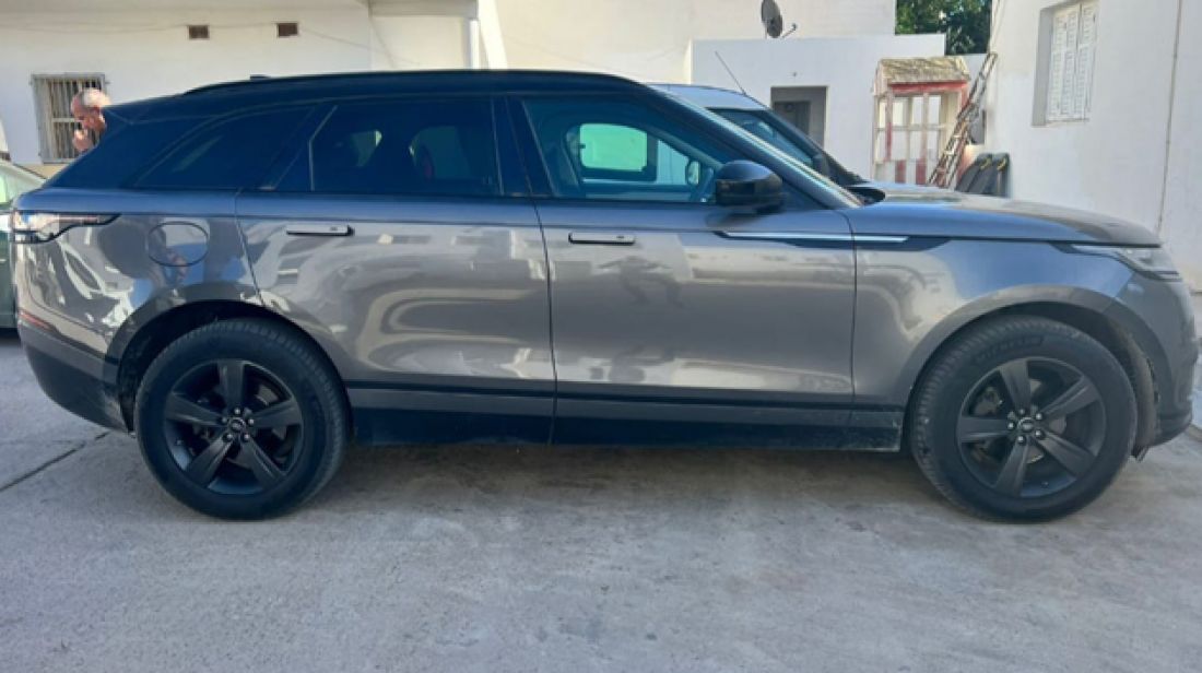 المنستير : الإطاحة بمنتحل صفة عون أمن وحجز سيارة فاخرة وبطاقات بنكية وجوازات سفر المنستير : الإطاحة بمنتحل صفة عون أمن وحجز سيارة فاخرة وبطاقات بنكية وجوازات سفر
