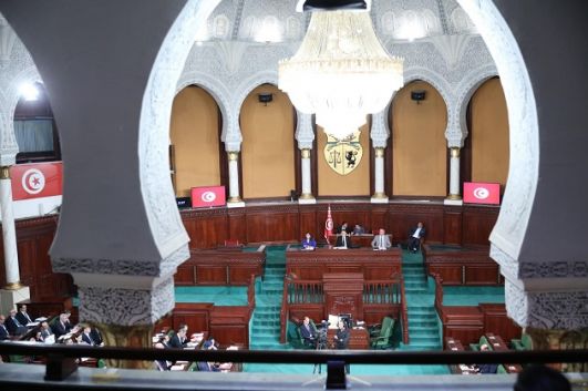 نواب البرلمان يؤكّدون ضرورة تحلّي القضاة بالنّزاهة ويطالبون بالرّقابة والمحاسبة