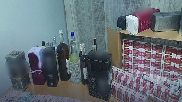 المهدية: حجز علب سجائر و خمور مستوردة كان صاحبها يعتزم توزيعها خارج مسالك التوزيع