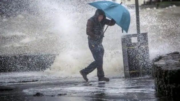طقس اليوم: أمطار غزيرة ورياح قوية