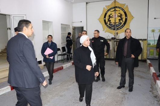 وزيرة العدل تؤدي زيارة غير معلنة إلى سجن المرناقية وتوصي بتوخّي مزيد اليقظة