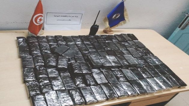 تطاوين: إحباط تهريب 100 صفيحة 'زطلة'