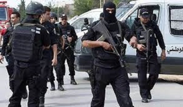 بينهم نساء : ضبط 06 عناصر تكفيرية