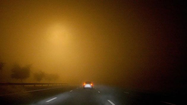 الحرس الوطني يُحذّر من ضباب كثيف يحجب الرؤية بالطريق السيارة