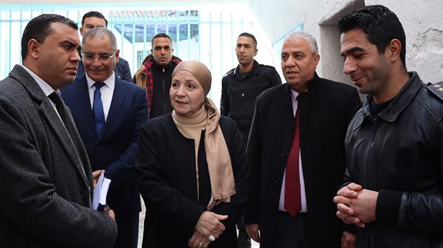وزيرة العدل تؤدي زيارة غير معلنة للسجن المدني بباجة
