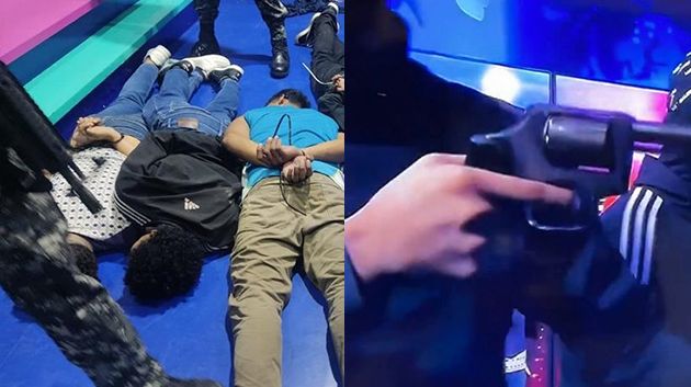 أثناء بثّ مباشر.. مُسلّحون يقتحمون استوديو قناة تلفزيونية في الإكوادور