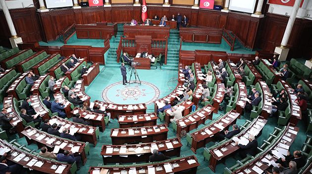 البرلمان يصادق على مشروع قانون يتعلّق باتفاقية تسليم المجرمين بين تونس والجزائر