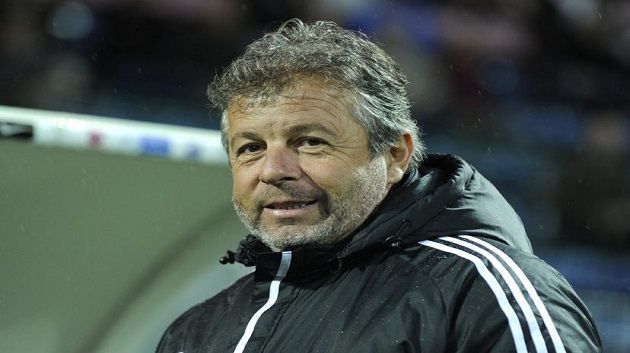 الفرنسي ميشال كافالي يقترب من تدريب النادي الإفريقي