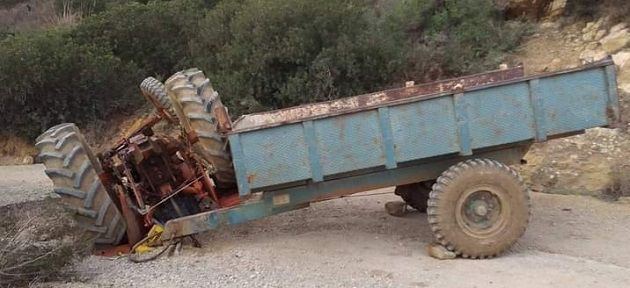 تاكلسة : انقلاب جرار يسفر عن وفاة امراة والسائق واصابة اخرين‎
