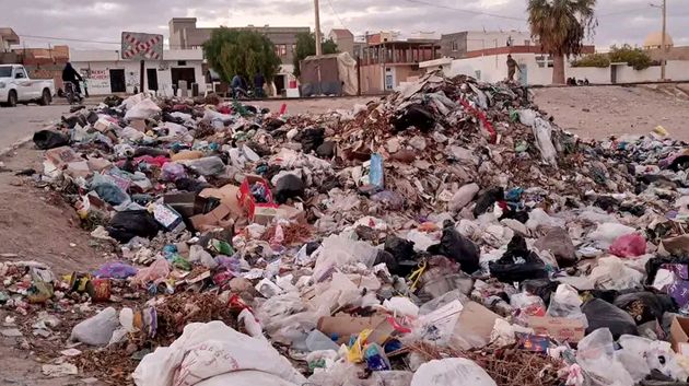 القصرين: النفايات تغزو شوارع معتمدية ماجل بلعباس