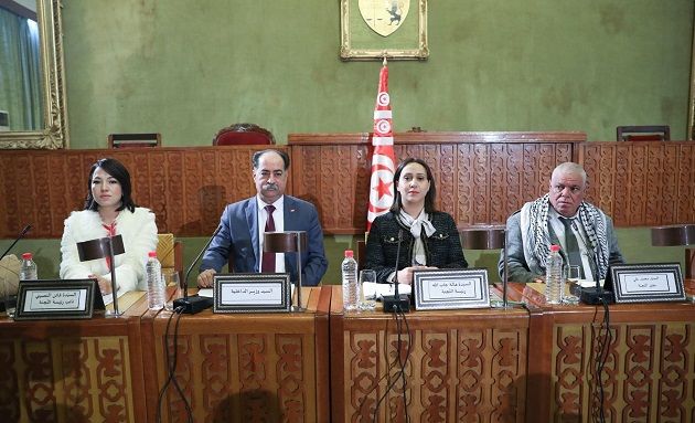 وزير الداخلية يوضّح بخصوص بطاقة التعريف وجواز السفر مستقبلا