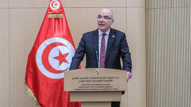 وزير الخارجية يُشرف على حفل افتتاح السنة الدراسية بالأكاديمية الدبلوماسية الدولية بتونس