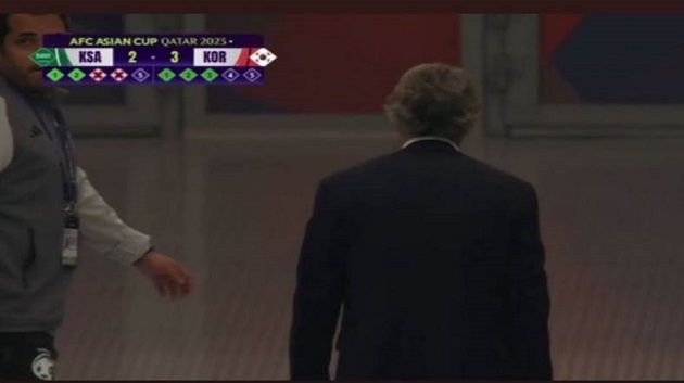 كأس آسيا: تصرف غريب ومفاجئ من مانشيني قبل نهاية مباراة السعودية وكوريا