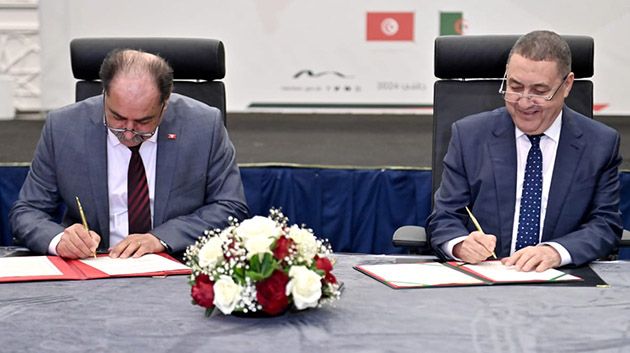 تونس والجزائر توقّعان 'ورقة طريق' للنهوض بالمناطق الحدودية