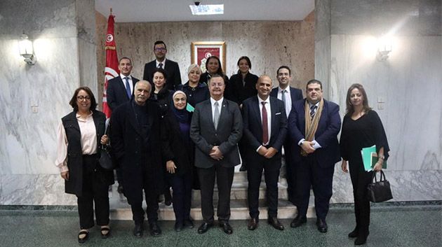 وزير الصحة يلتقي أعضاء المجلس الوطني الجديد لهيئة الصيادلة التونسيين