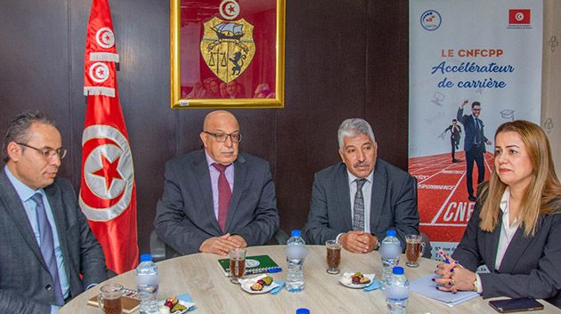 وزير التشغيل يبرز الأهمية التي توليها الحكومة لتنمية الموارد البشرية